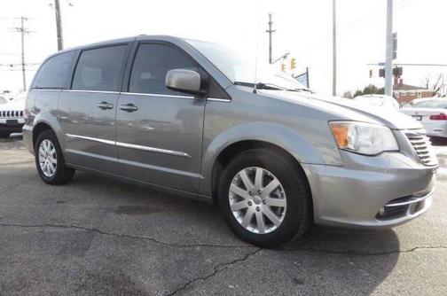 2014 Chrysler Town & Country Touring
