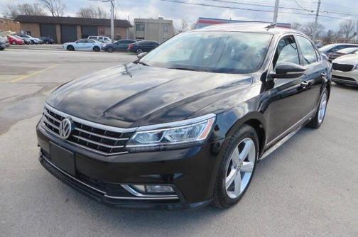 2017 Volkswagen Passat 1.8T SE w/Technology