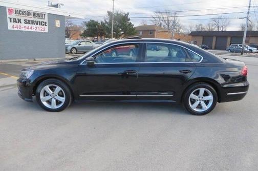 2017 Volkswagen Passat 1.8T SE w/Technology