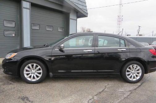 2013 Chrysler 200 Limited