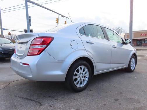 2017 Chevrolet Sonic LT