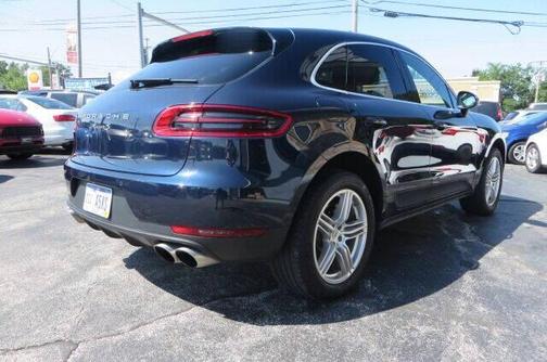 2017 Porsche Macan Base