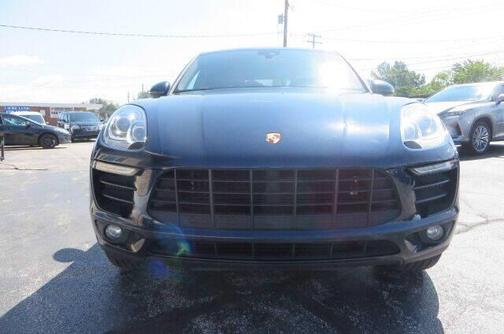 2017 Porsche Macan Base
