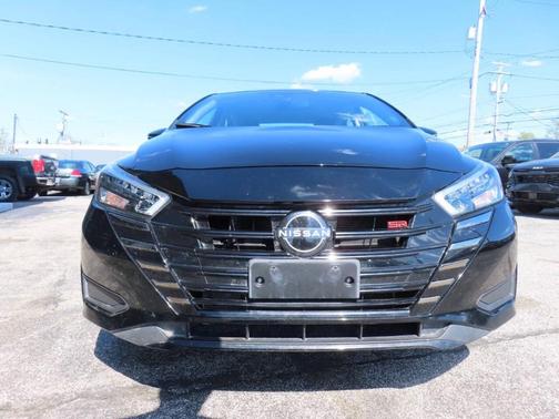 Black 2024 Nissan Versa 1.6 SR