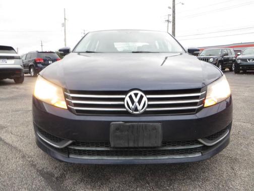 2015 Volkswagen Passat 1.8T Auto Wolfsburg Ed