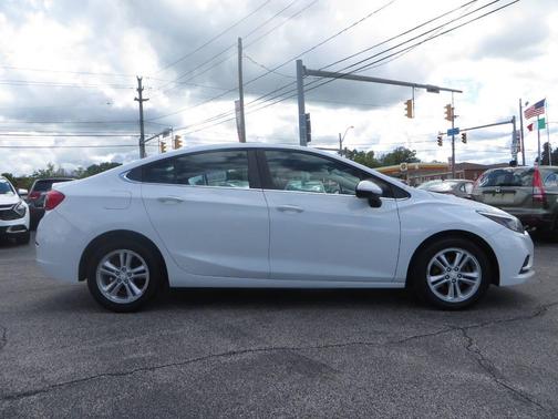 2017 Chevrolet Cruze LT