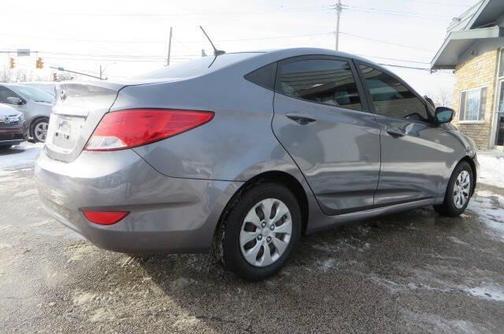 2016 Hyundai Accent SE