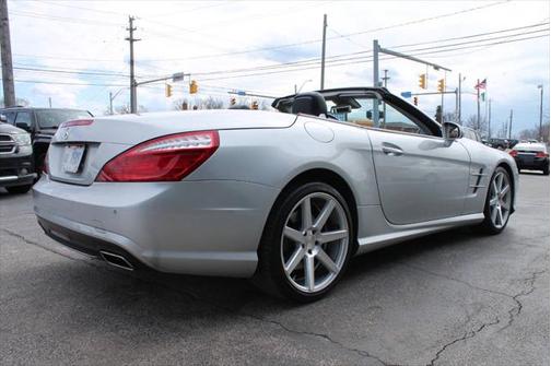 2014 Mercedes-Benz SL-Class SL 550 2dr Convertible