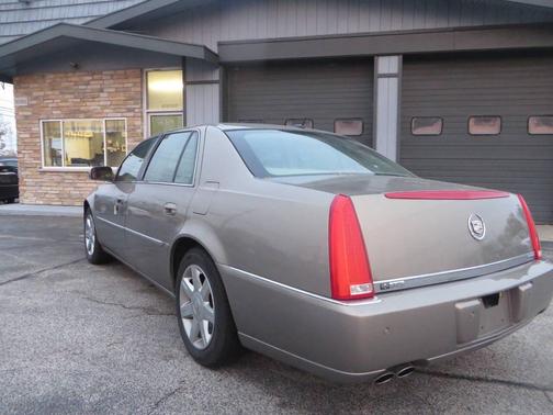2007 Cadillac DTS Luxury