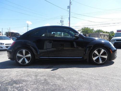 2012 Volkswagen Beetle Base