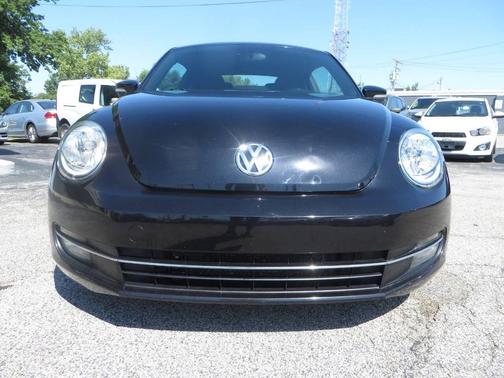 2012 Volkswagen Beetle Base