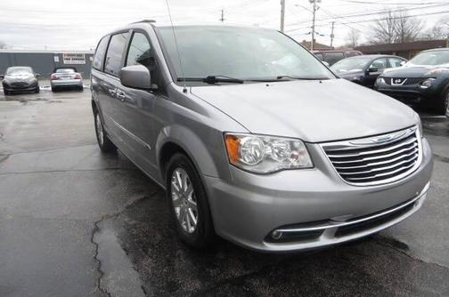 2015 Chrysler Town & Country Touring