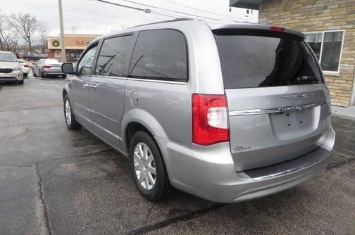 2015 Chrysler Town & Country Touring