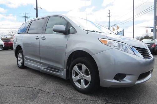 2012 Toyota Sienna LE