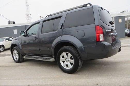 2012 Nissan Pathfinder SV