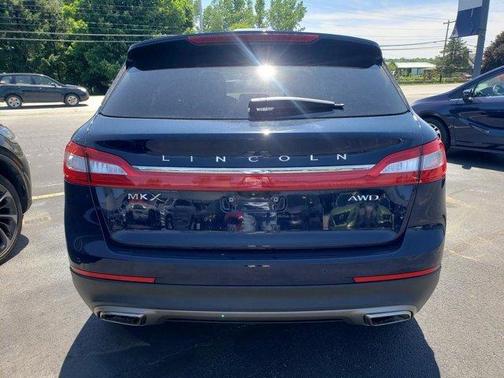 Blue Diamond 2018 Lincoln MKX Reserve