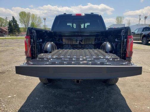 Agate Black Metallic 2026 Ford F-150 XLT