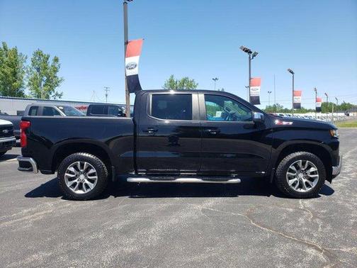 Mosaic Black Metallic 2022 Chevrolet Silverado 1500 Limited LT