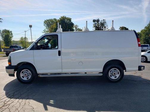 2017 GMC Savana 2500 Work Van