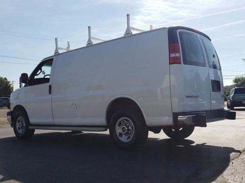 2017 GMC Savana 2500 Work Van
