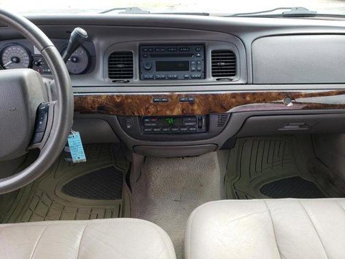 2010 Mercury Grand Marquis LS
