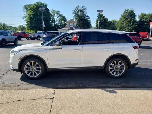 2022 Lincoln Corsair Standard