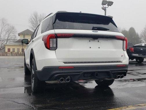 Star White 2026 Ford Explorer ST