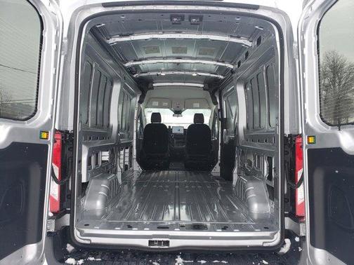 2026 Ford Transit-250 148 WB Medium Roof Cargo