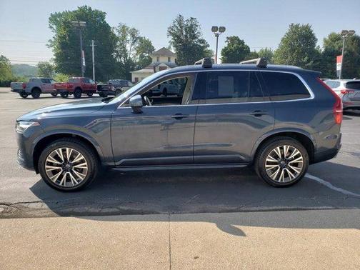 2020 Volvo XC90 T5 Momentum 7 Passenger