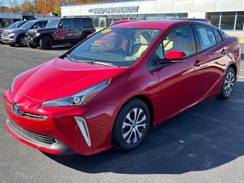 2021 Toyota Prius XLE