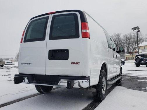 2024 GMC Savana 2500 Work Van