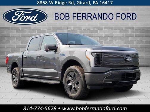 2025 Ford F-150 Lightning LARIAT