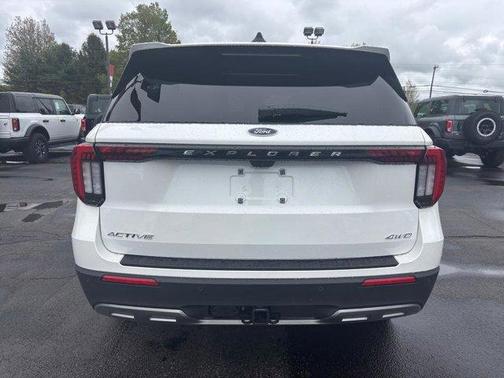Star White 2026 Ford Explorer Active