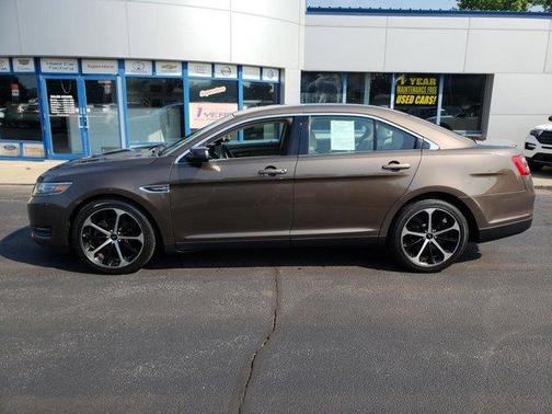 2015 Ford Taurus SEL