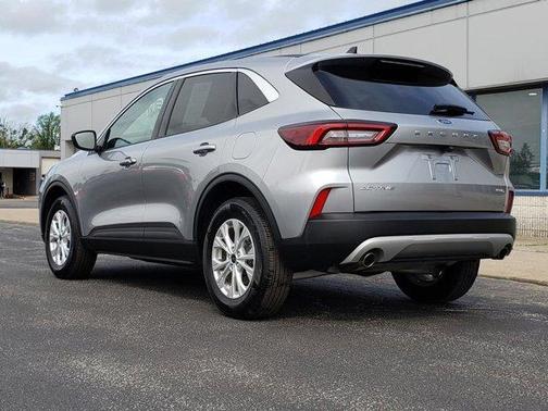 Iconic Silver Metallic 2024 Ford Escape Active