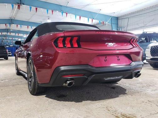 2025 Ford Mustang I4CV