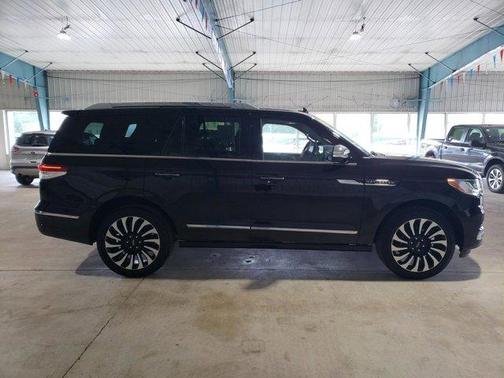 2024 Lincoln Navigator Black Label