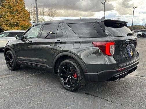 2022 Ford Explorer ST