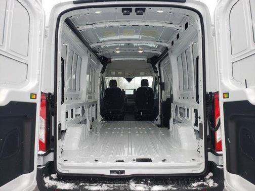 2026 Ford Transit-250 148 WB Medium Roof Cargo
