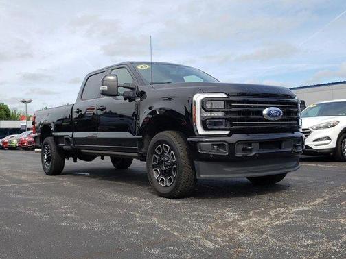 Agate Black 2025 Ford F-350 Super Duty