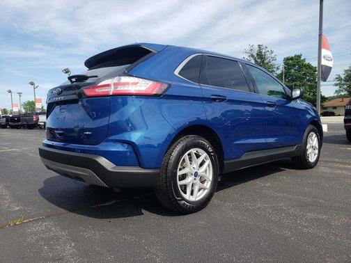 Atlas Blue 2022 Ford Edge SEL