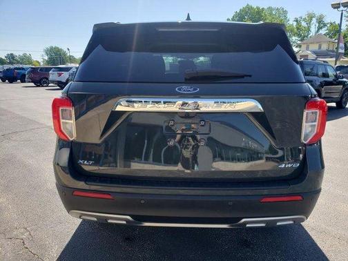 Green 2023 Ford Explorer XLT