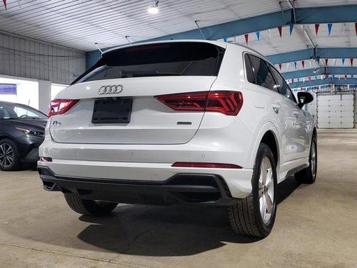 2024 Audi Q3 45 S line Premium