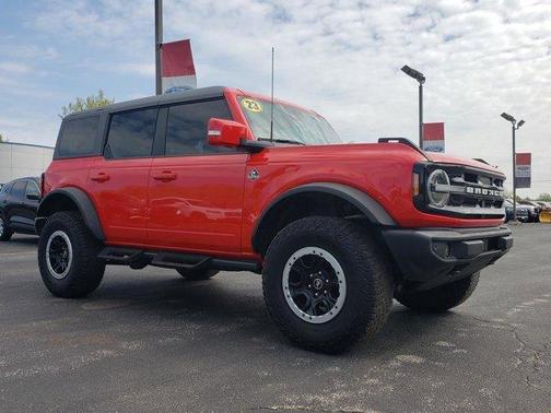 Race Red 2023 Ford Bronco