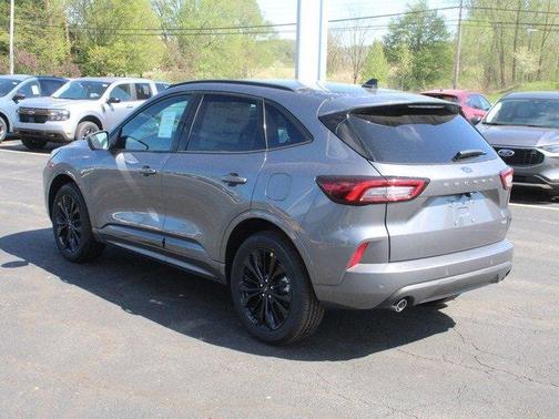 2024 Ford Escape ST-Line Elite