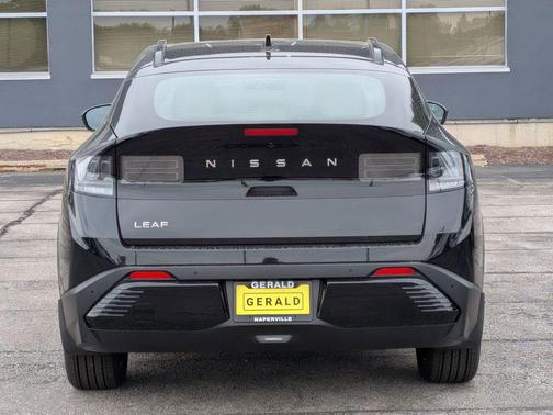Black (P) 2026 Nissan Leaf PLATINUM+