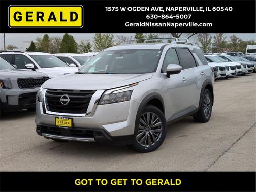 2025 Nissan Pathfinder SL