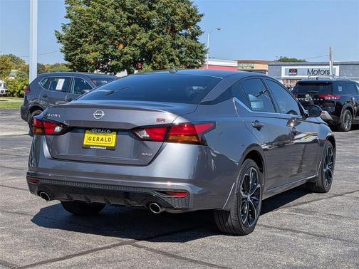 2024 Nissan Altima 2.5 SR