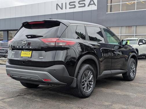 2023 Nissan Rogue S