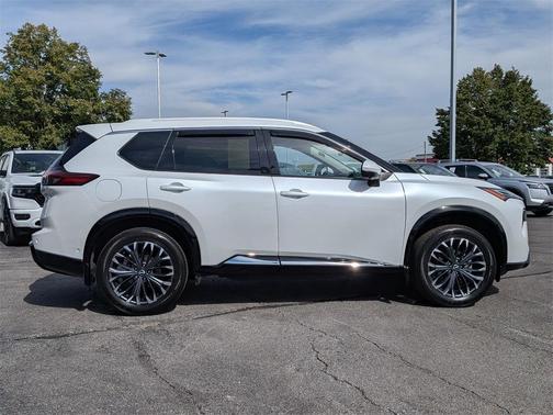 2024 Nissan Rogue Platinum